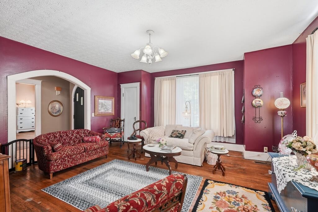 507 Lafayette Rd
