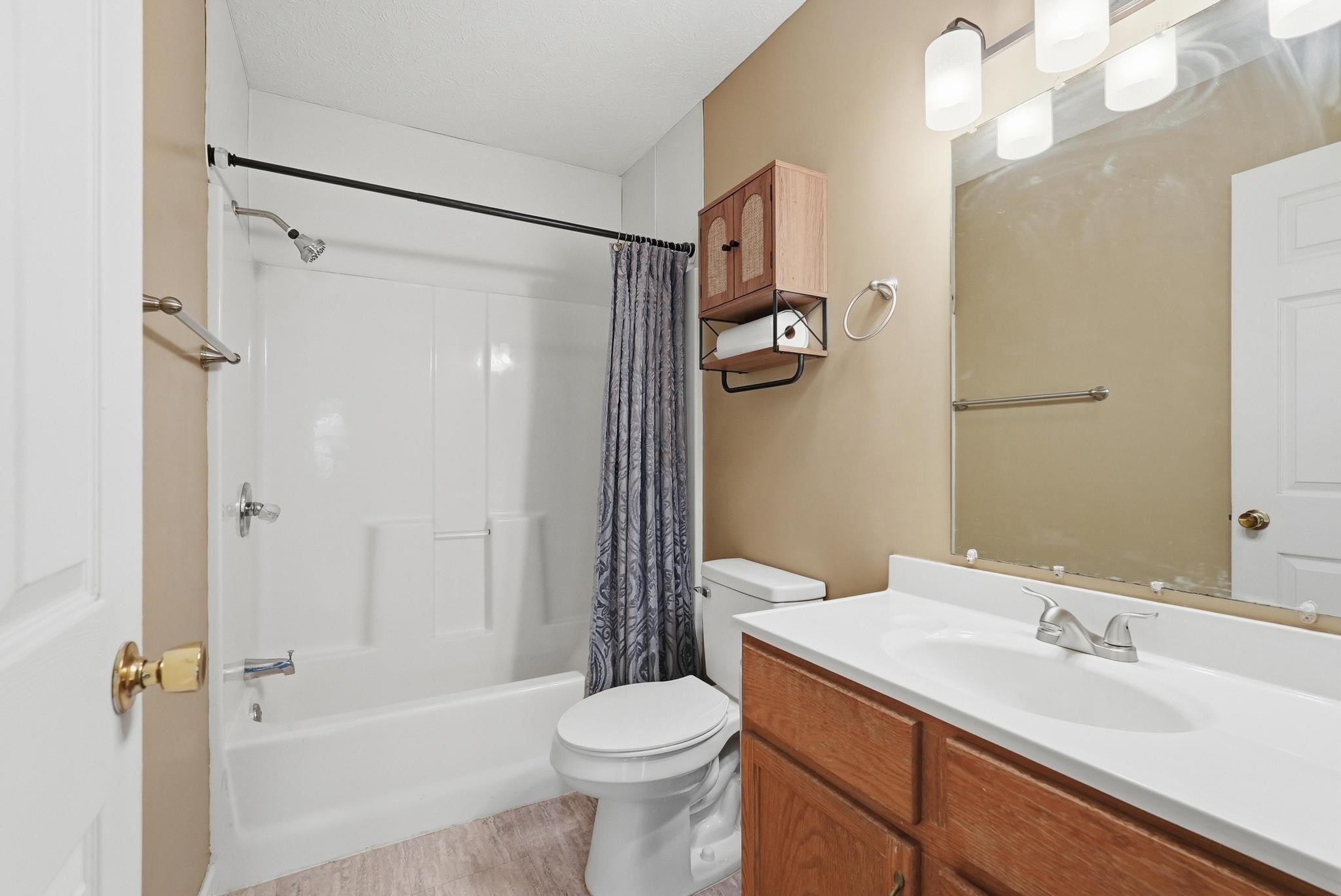 406 Albert Swift Ln