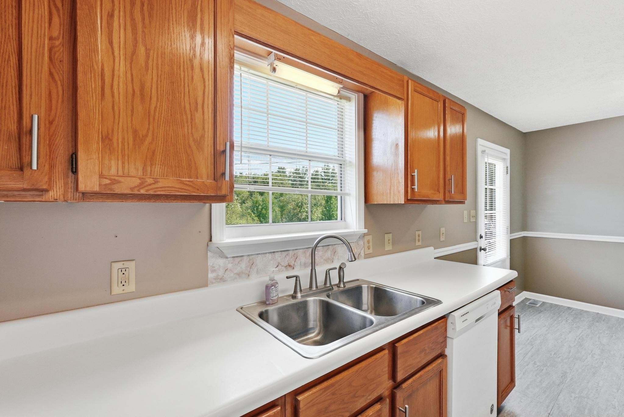 406 Albert Swift Ln