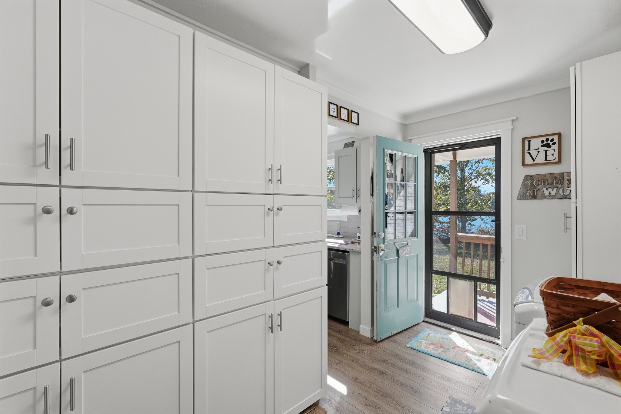 170 Short St