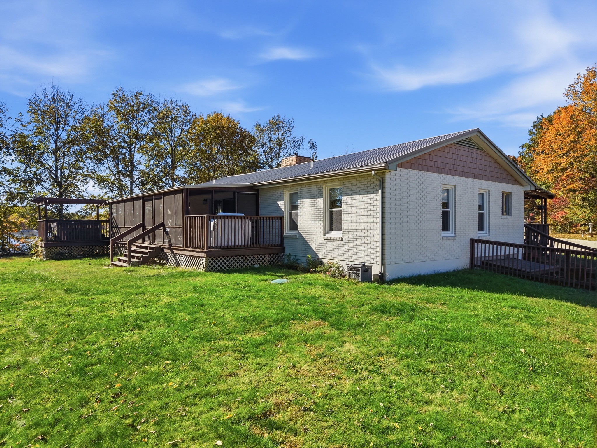 170 Short St