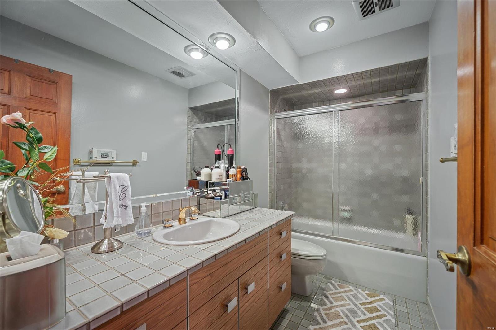 14139 Parliament Drive