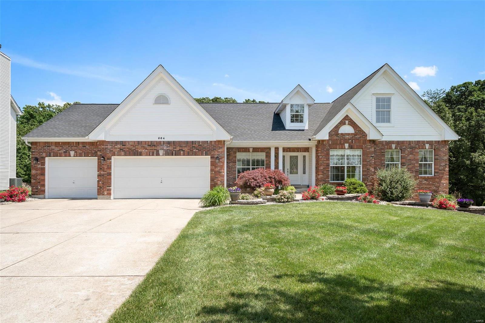 604 Royal Pine Court