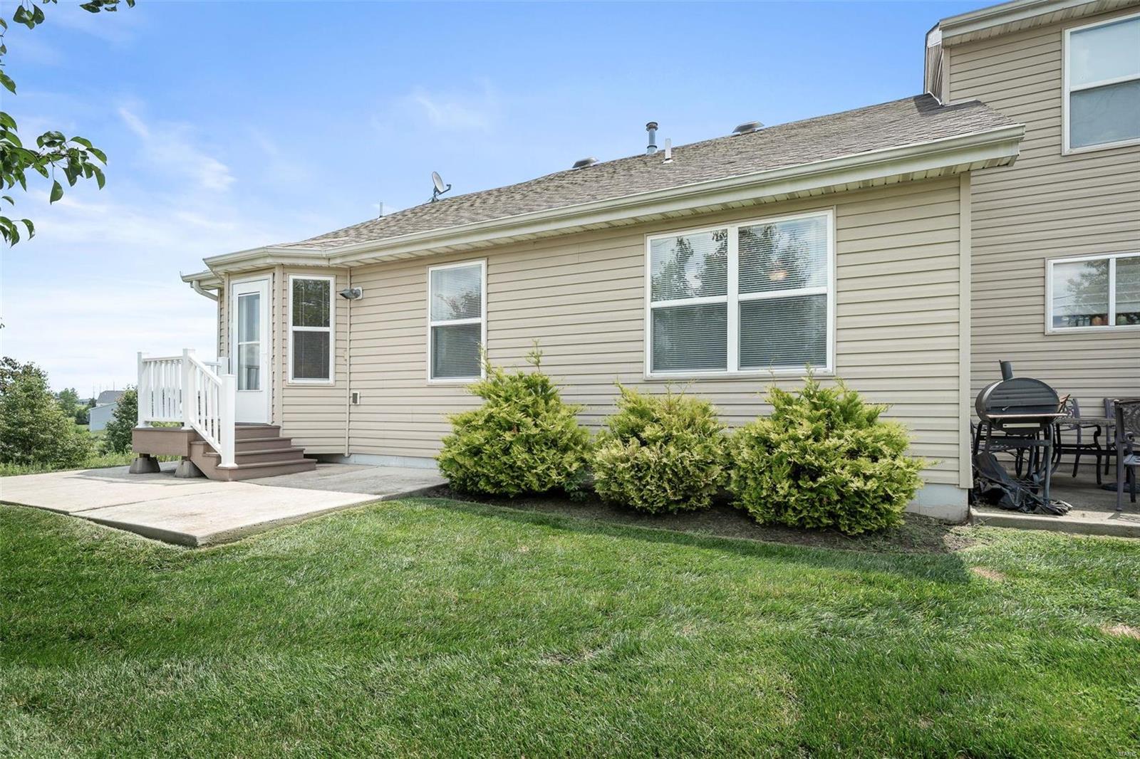 37 Sommer Circle Drive