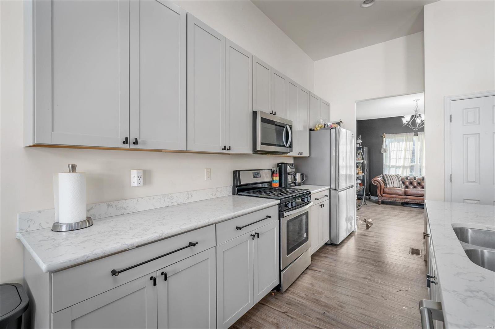 127 Countryshire Dr.