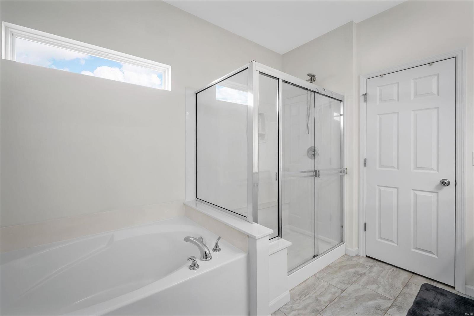 127 Countryshire Dr.