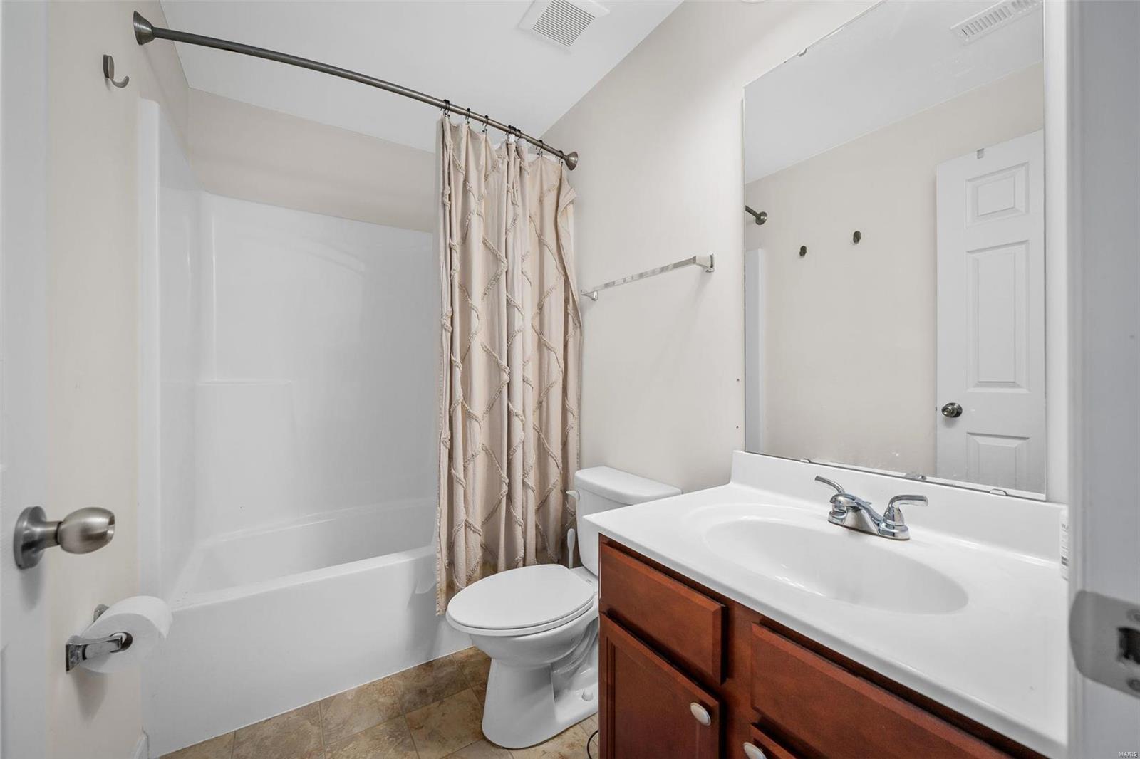 127 Countryshire Dr.