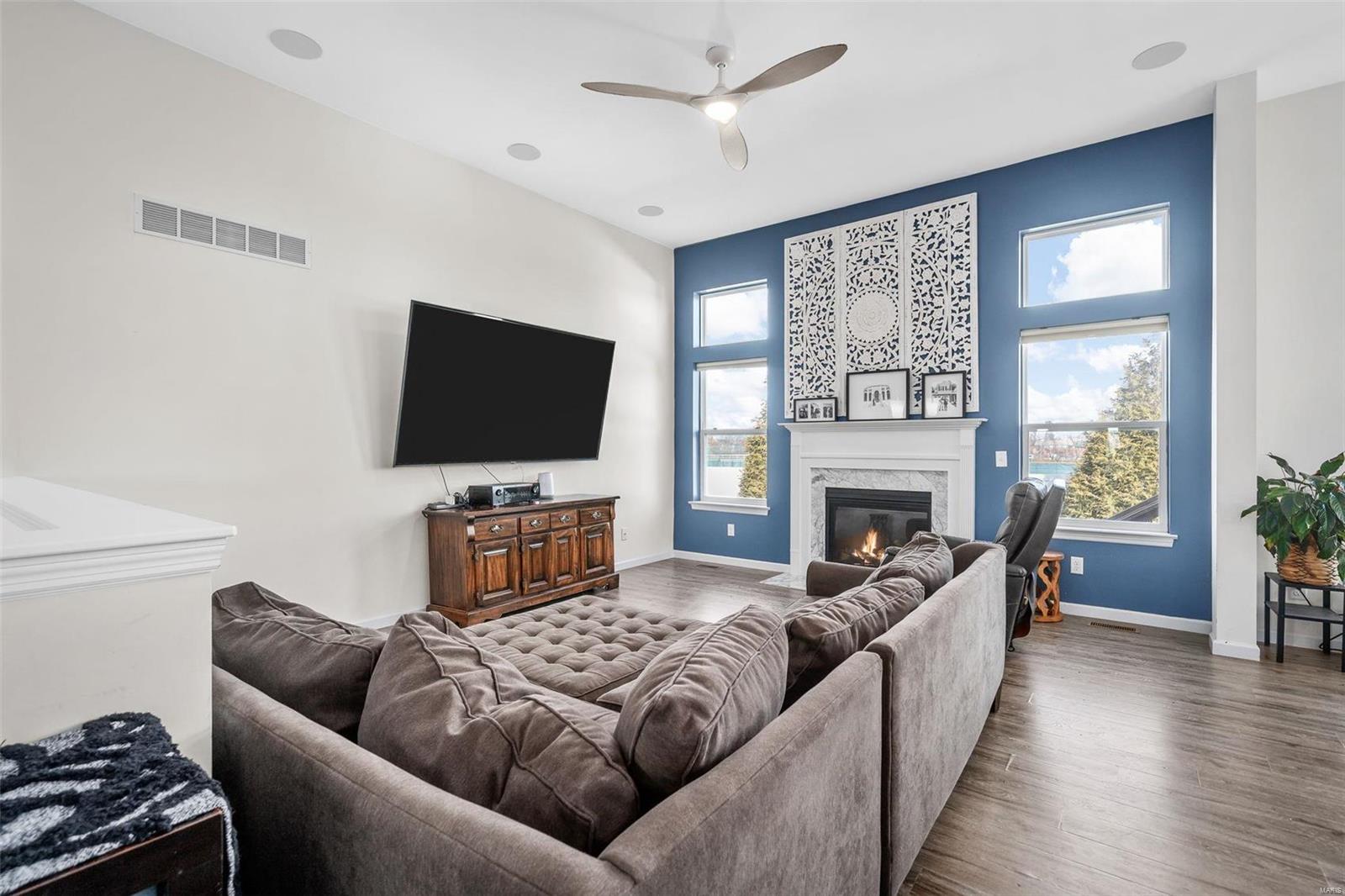 127 Countryshire Dr.