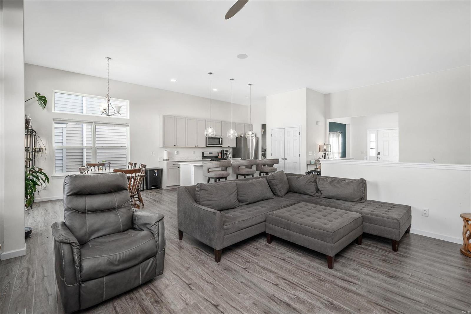 127 Countryshire Dr.