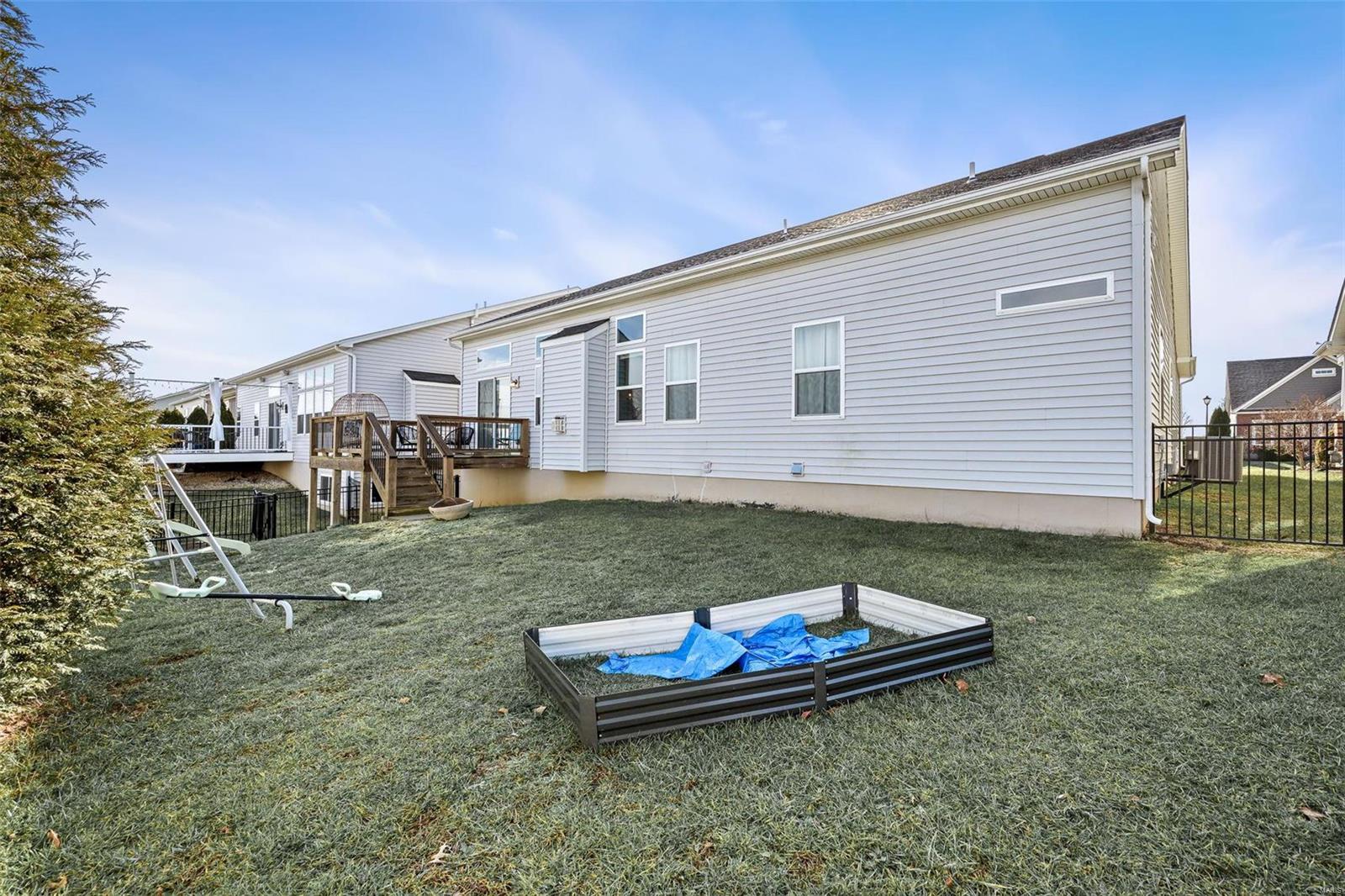 127 Countryshire Dr.