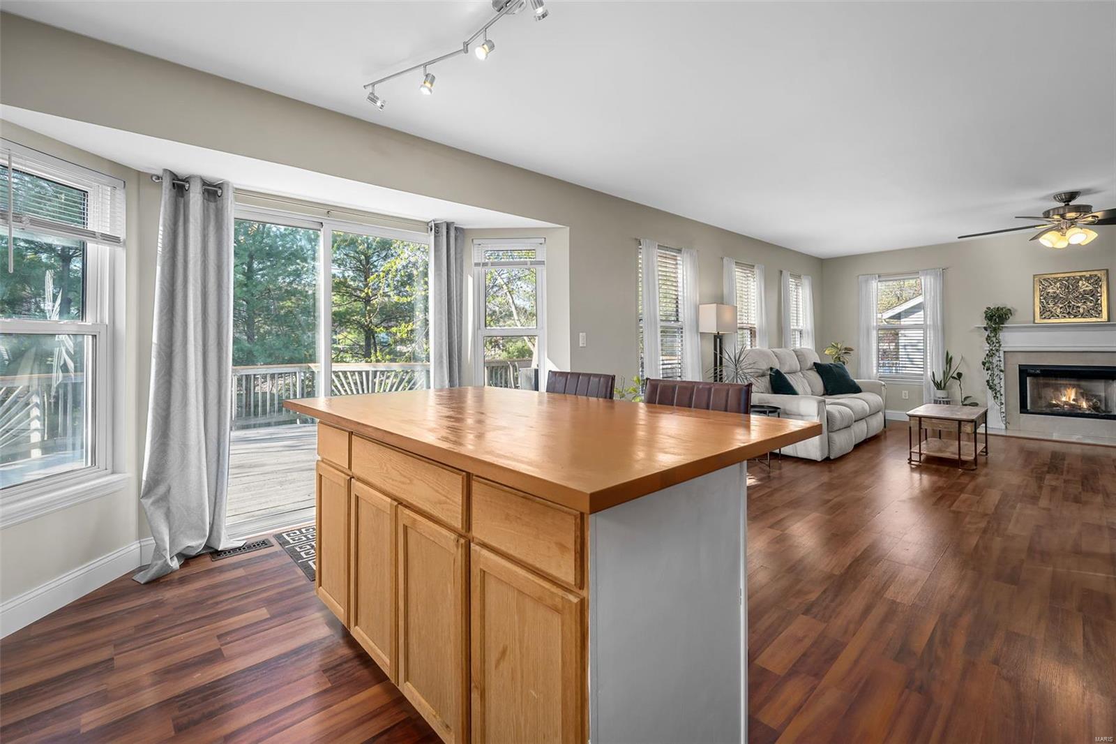 106 Wood Hollow Drive