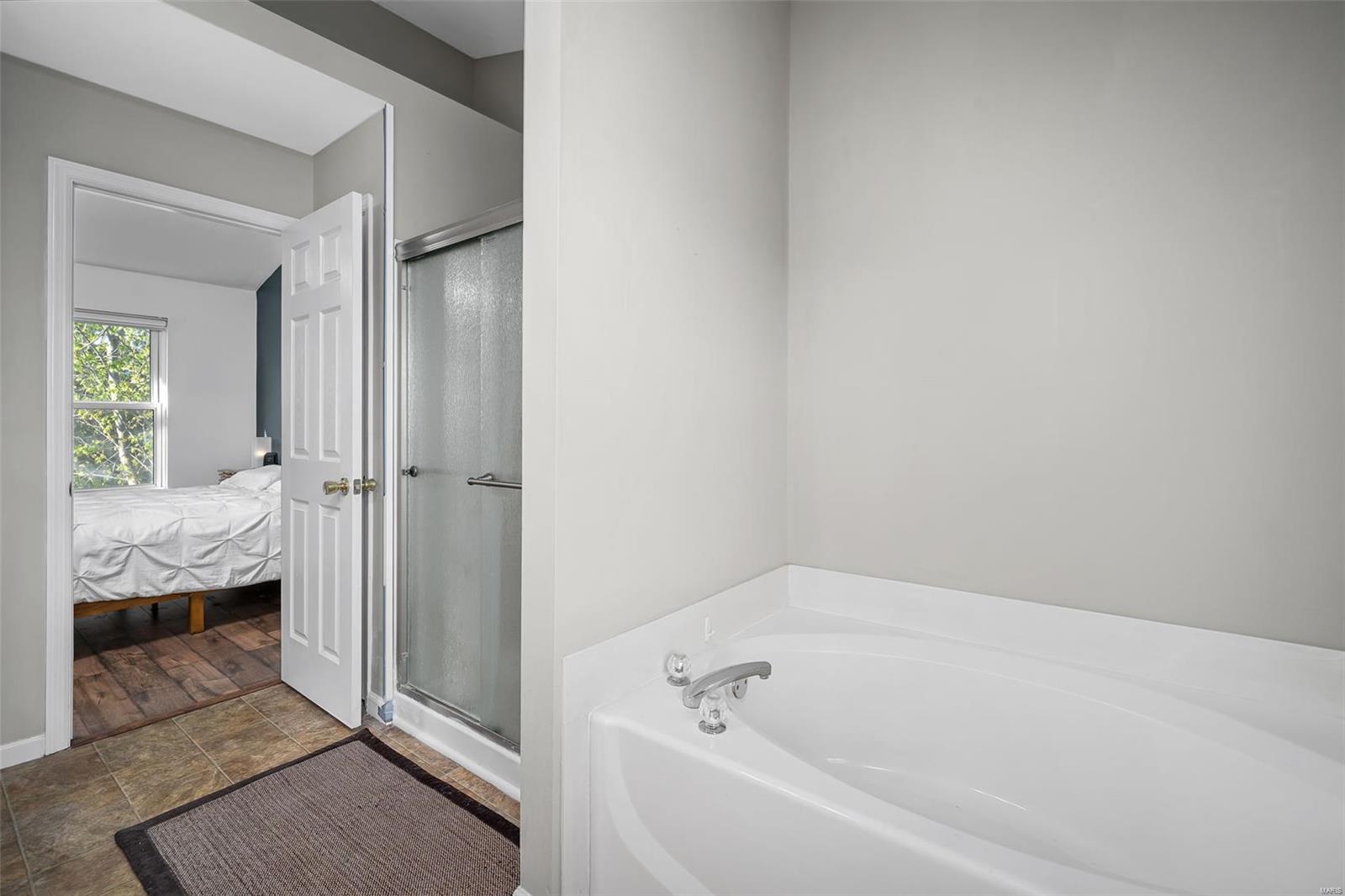 106 Wood Hollow Drive