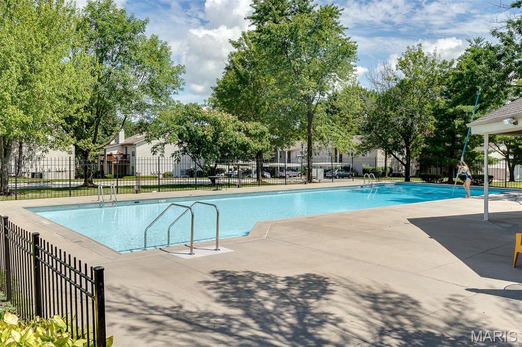 38 Sugar Grove Court Unit: 6