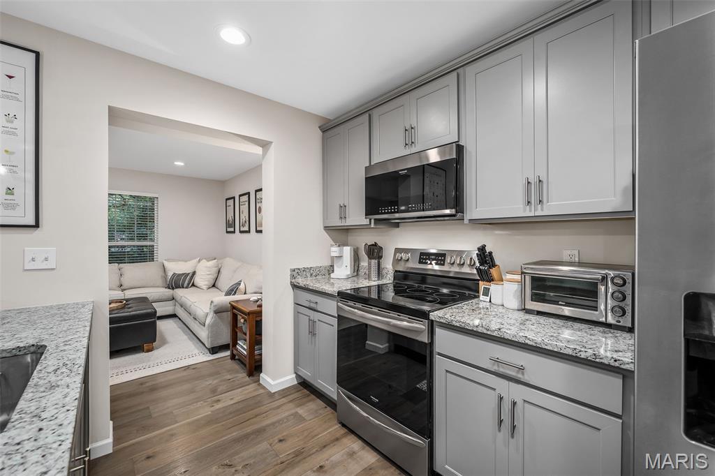 1059 Geyer Grove Unit: 10