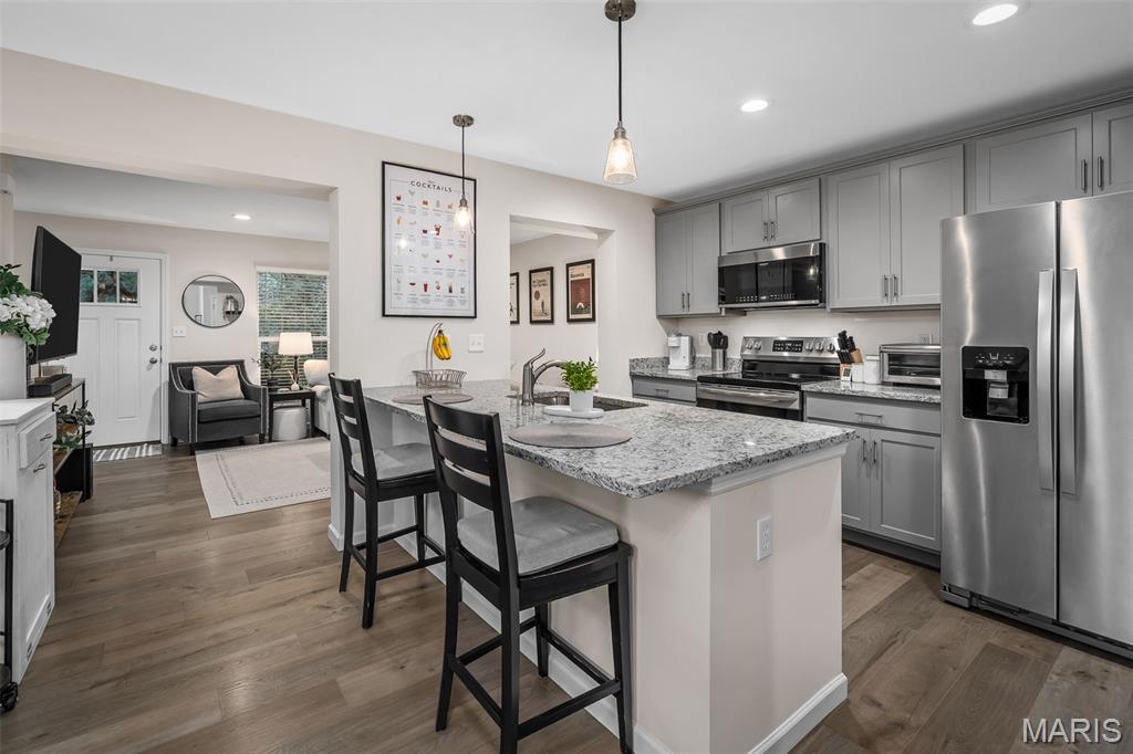 1059 Geyer Grove Unit: 10