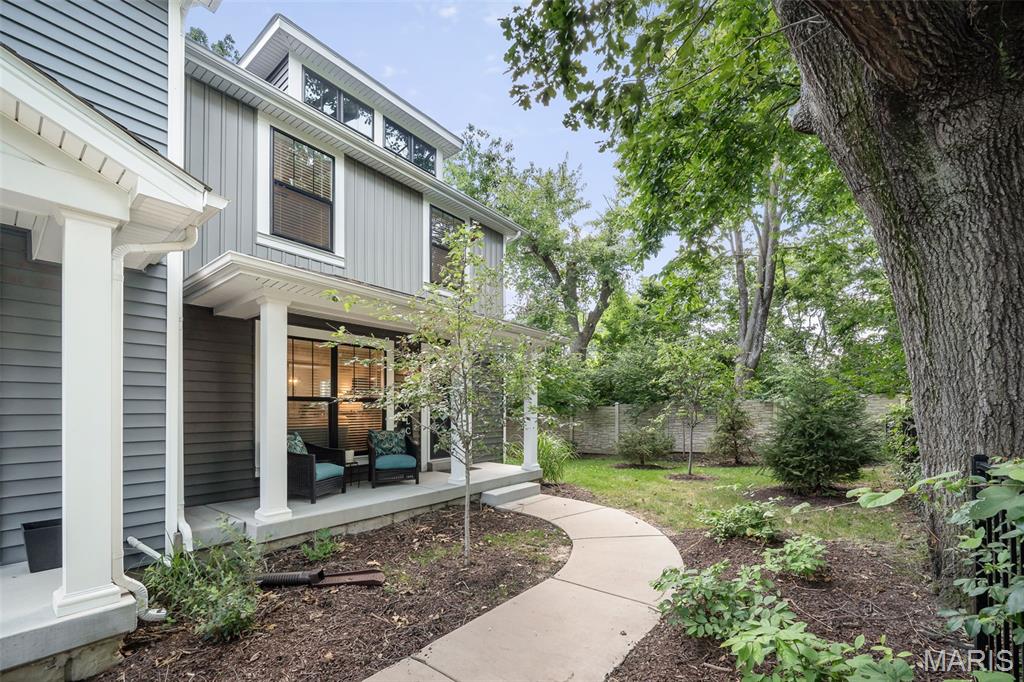 1059 Geyer Grove Unit: 10