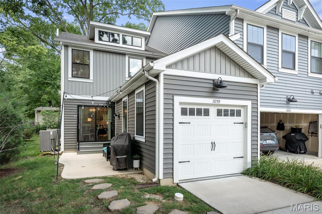 1059 Geyer Grove Unit: 10