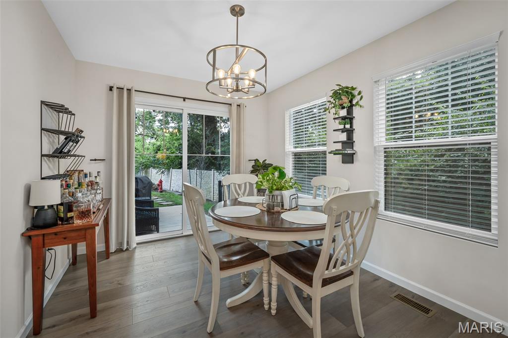 1059 Geyer Grove Unit: 10