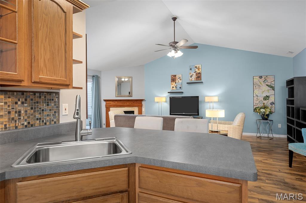 6 Quiet Meadow Court