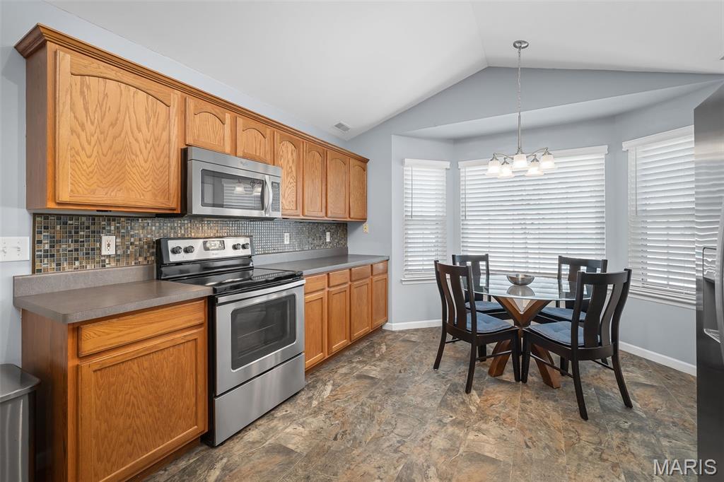 6 Quiet Meadow Court