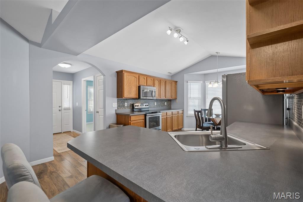 6 Quiet Meadow Court