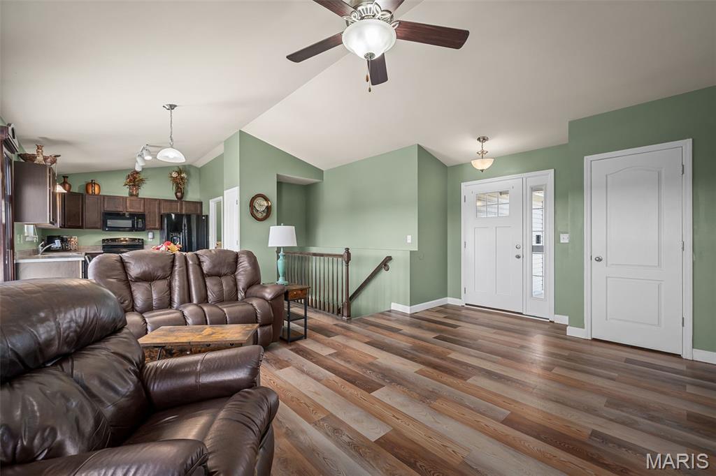 36 Hunters Pointe Drive