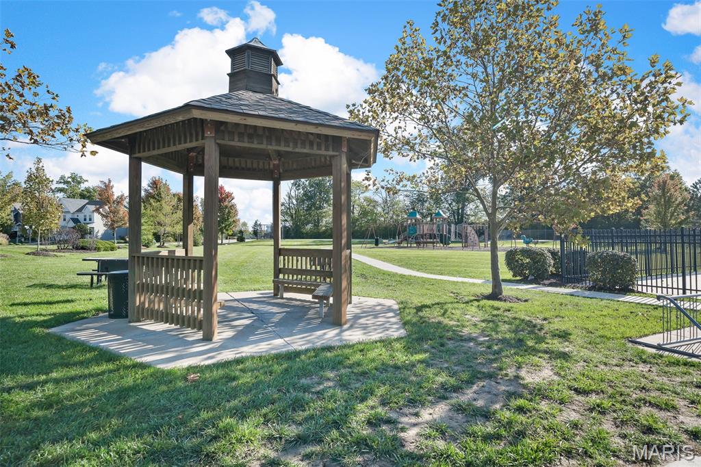 326 Country Trail Drive