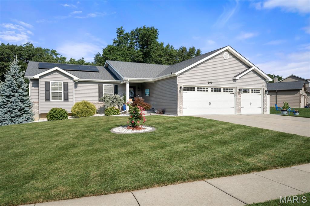 609 Courageous Lane
