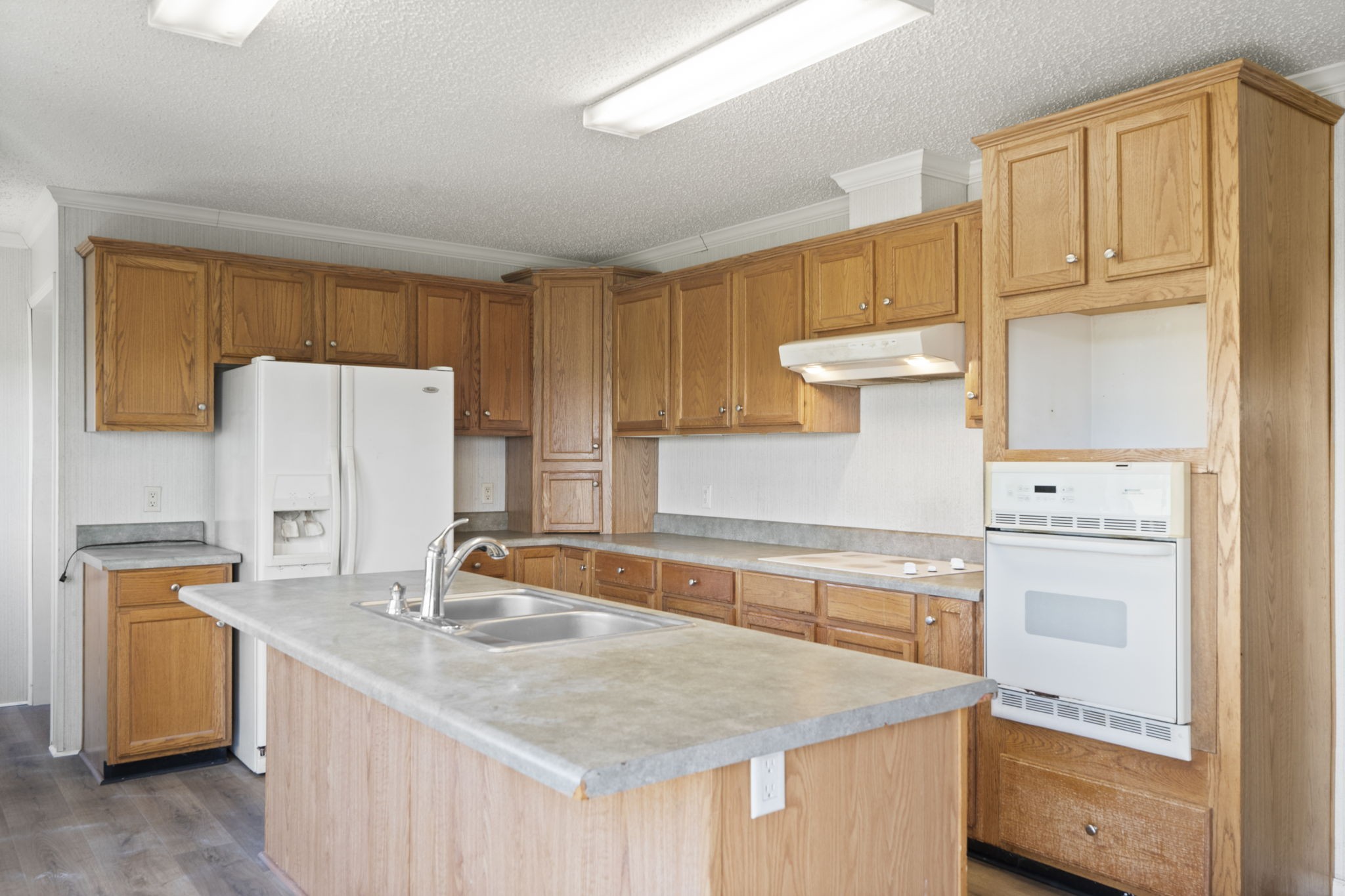 579 Cook Rd