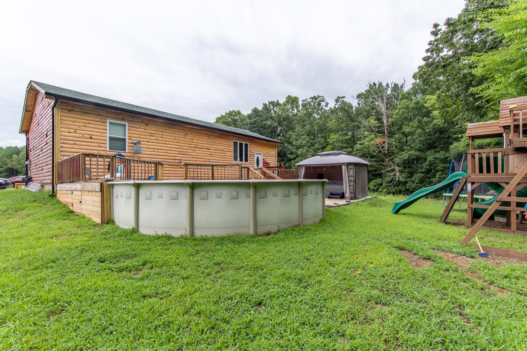 734 Hughes Farm Rd