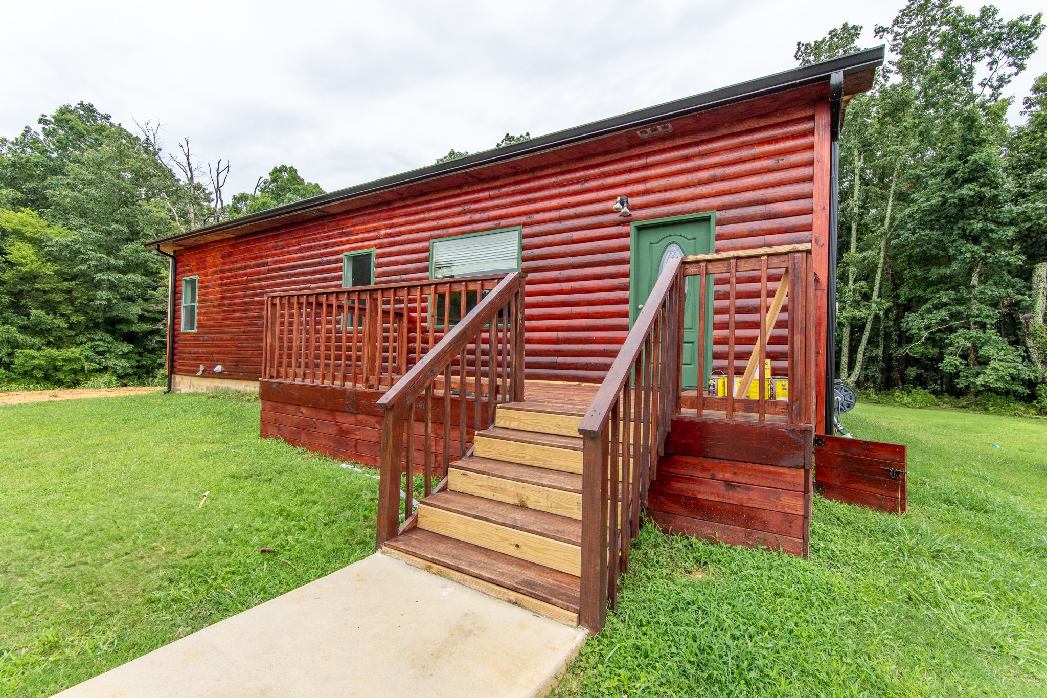 734 Hughes Farm Rd