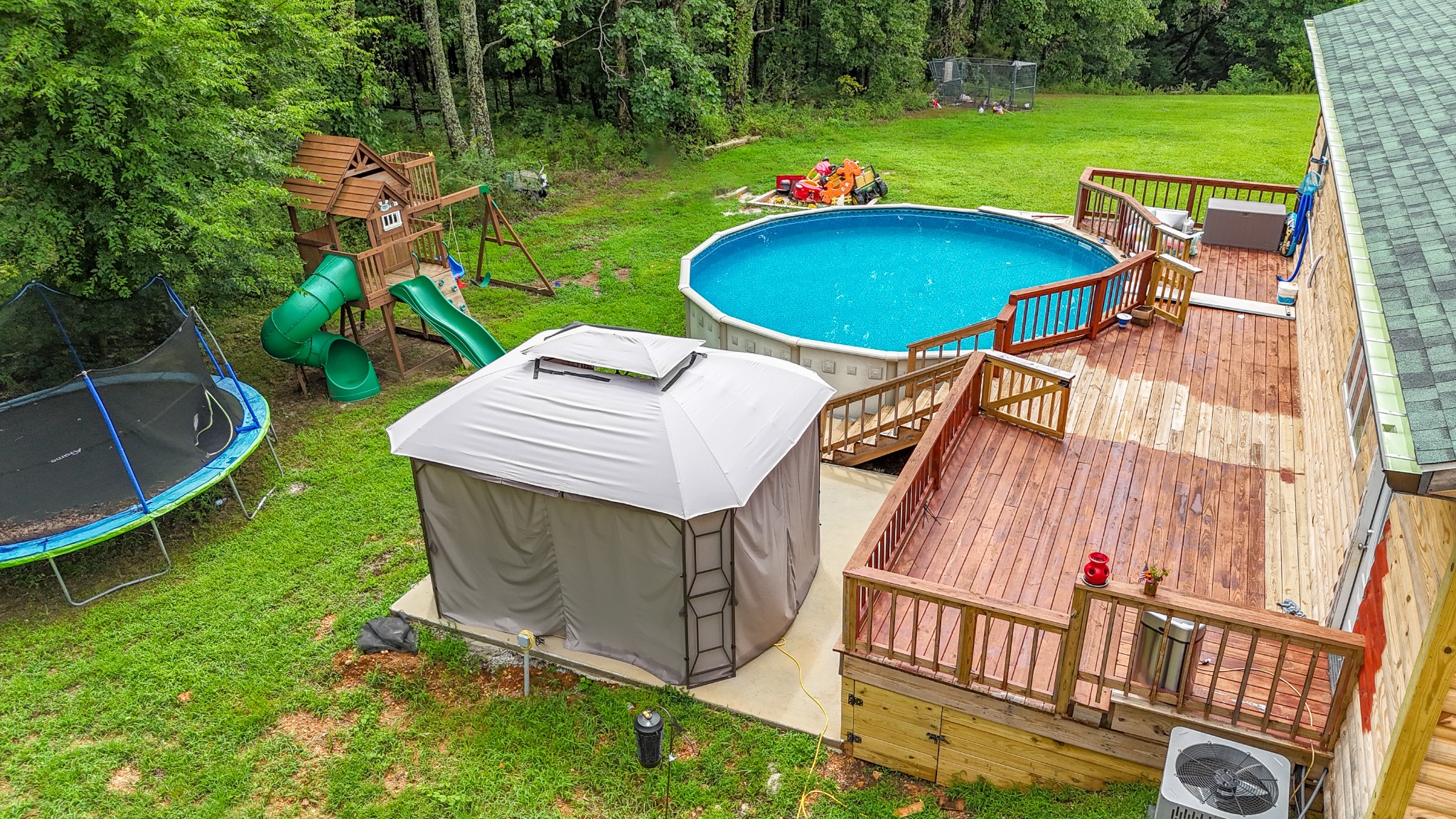 734 Hughes Farm Rd