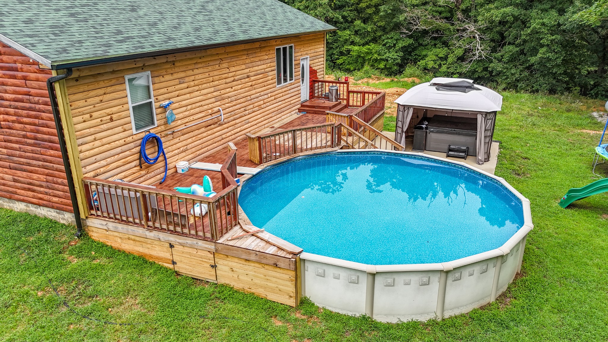 734 Hughes Farm Rd