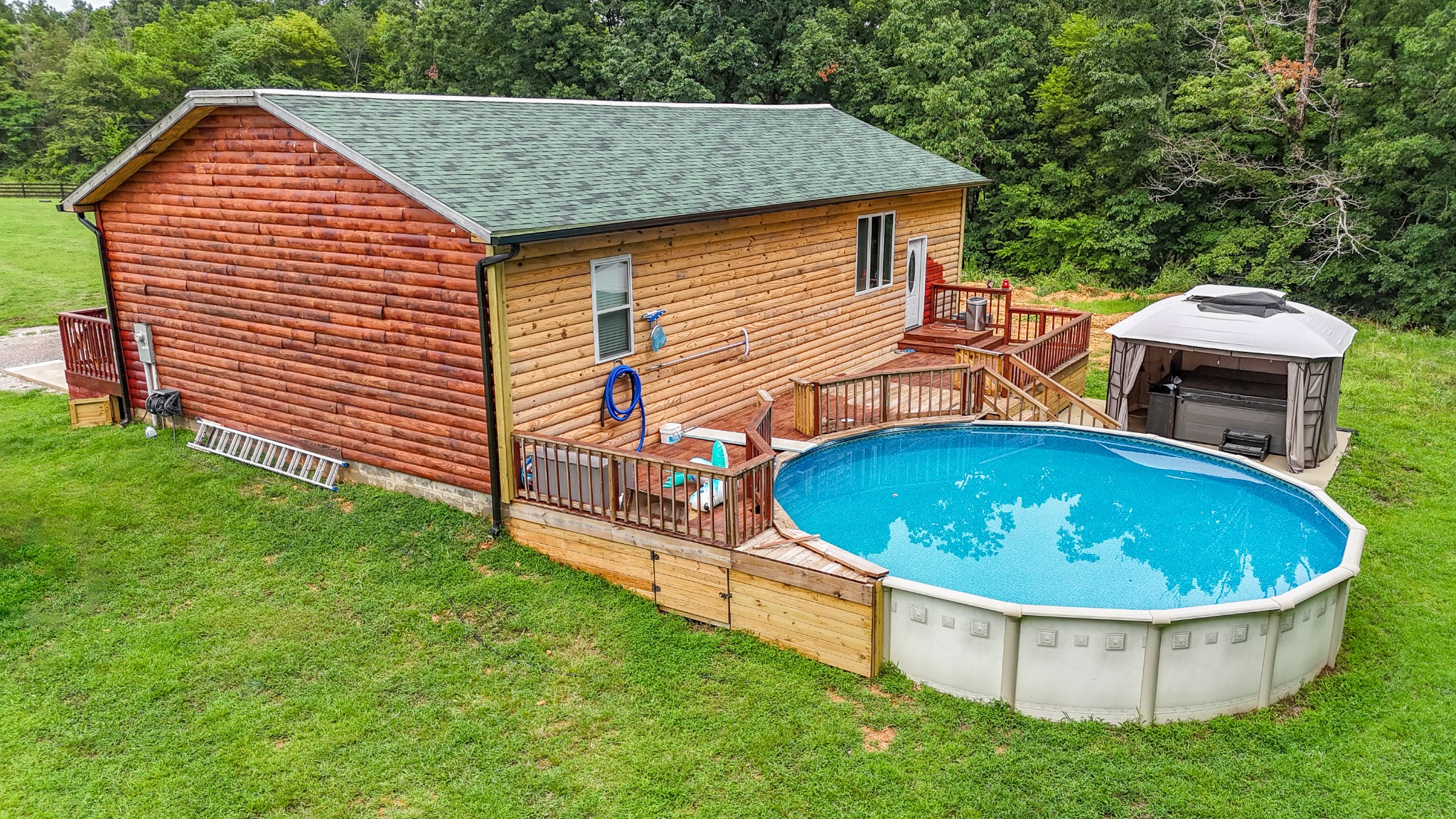 734 Hughes Farm Rd