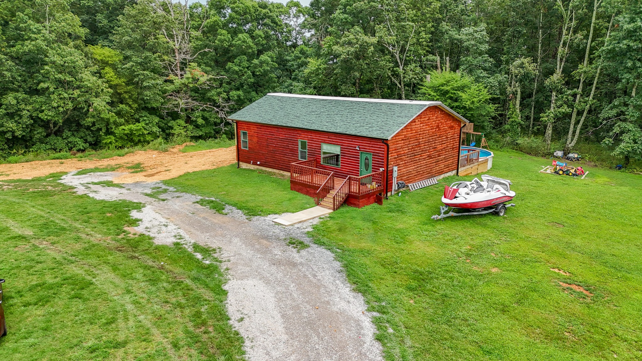 734 Hughes Farm Rd