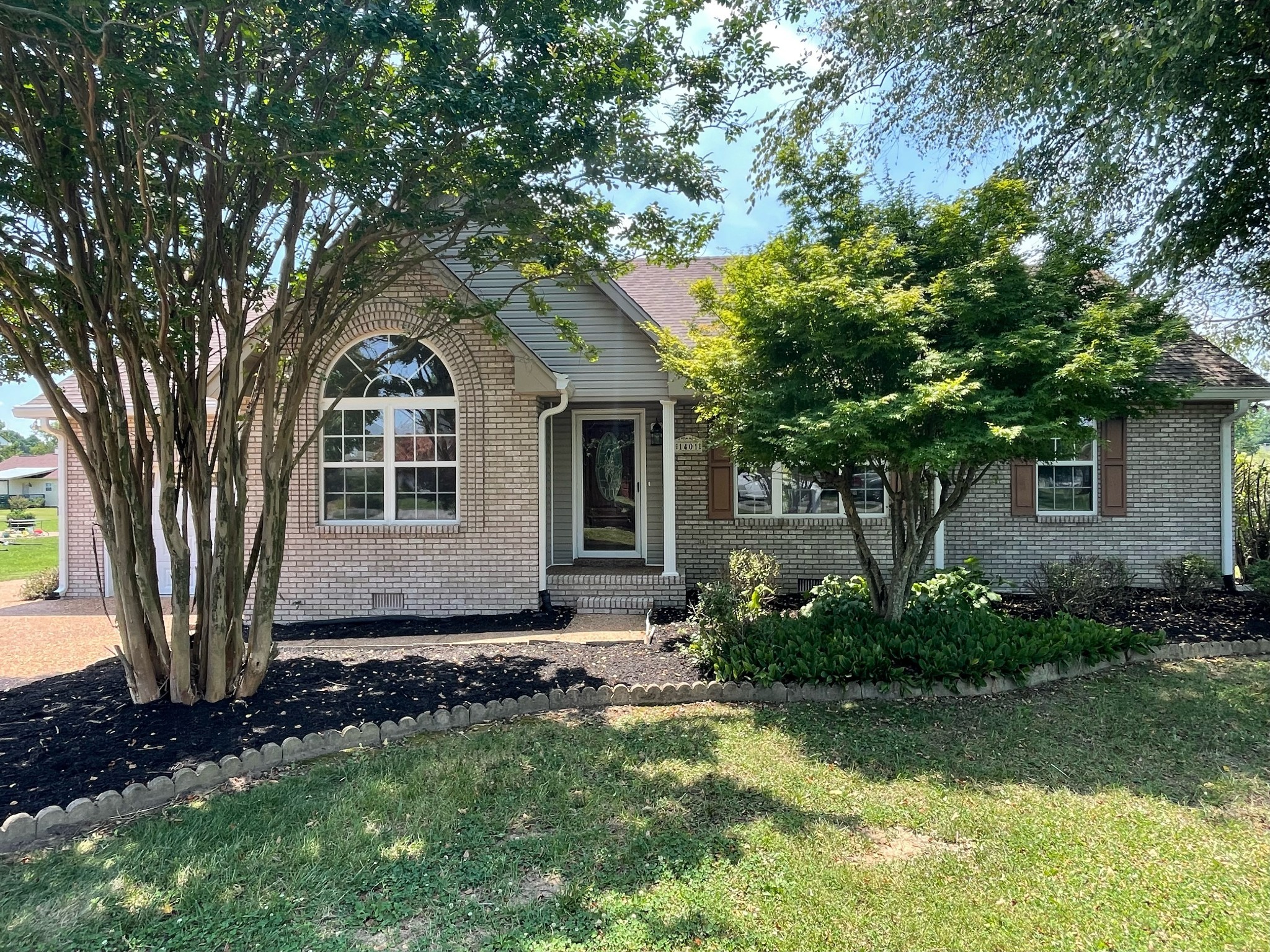 1401 Andrea Ln