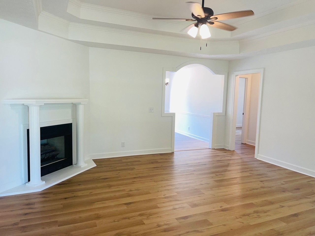1401 Andrea Ln