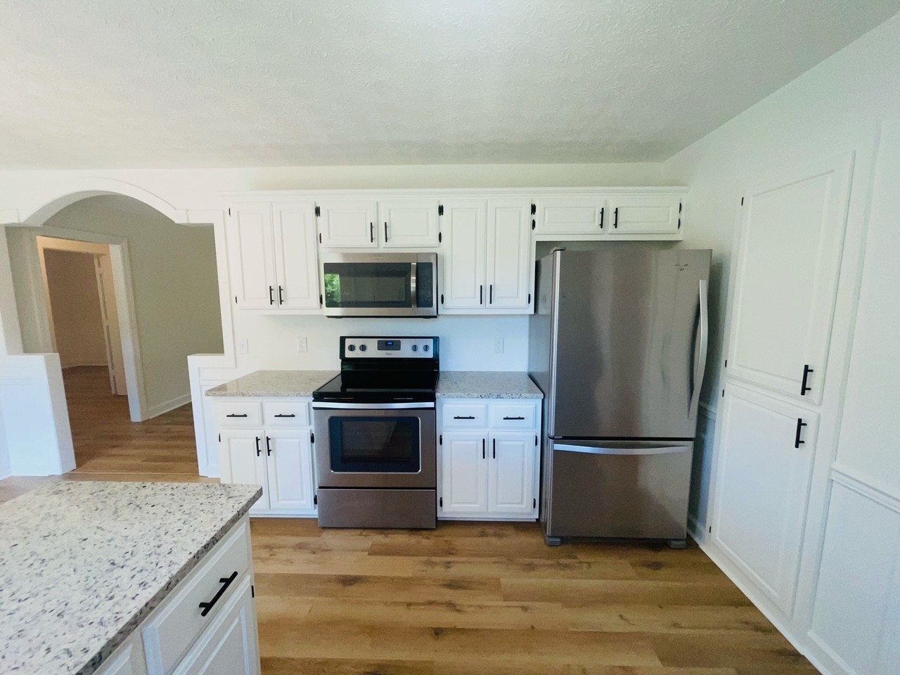 1401 Andrea Ln