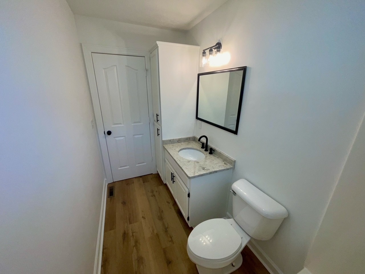 1401 Andrea Ln