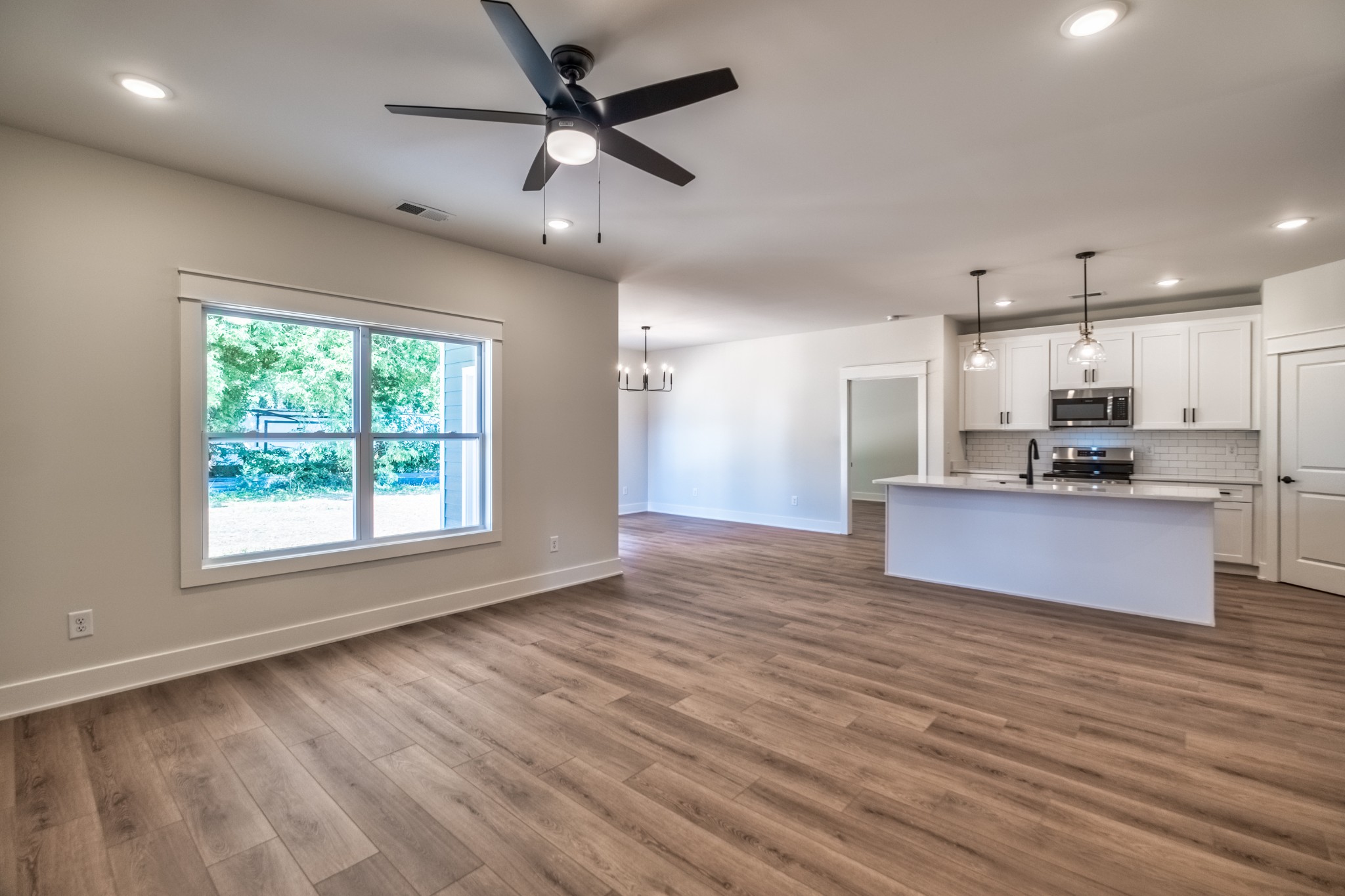 809 Parkside Blvd