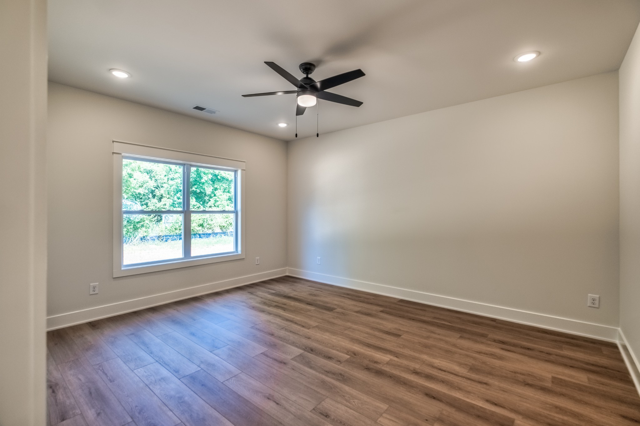809 Parkside Blvd