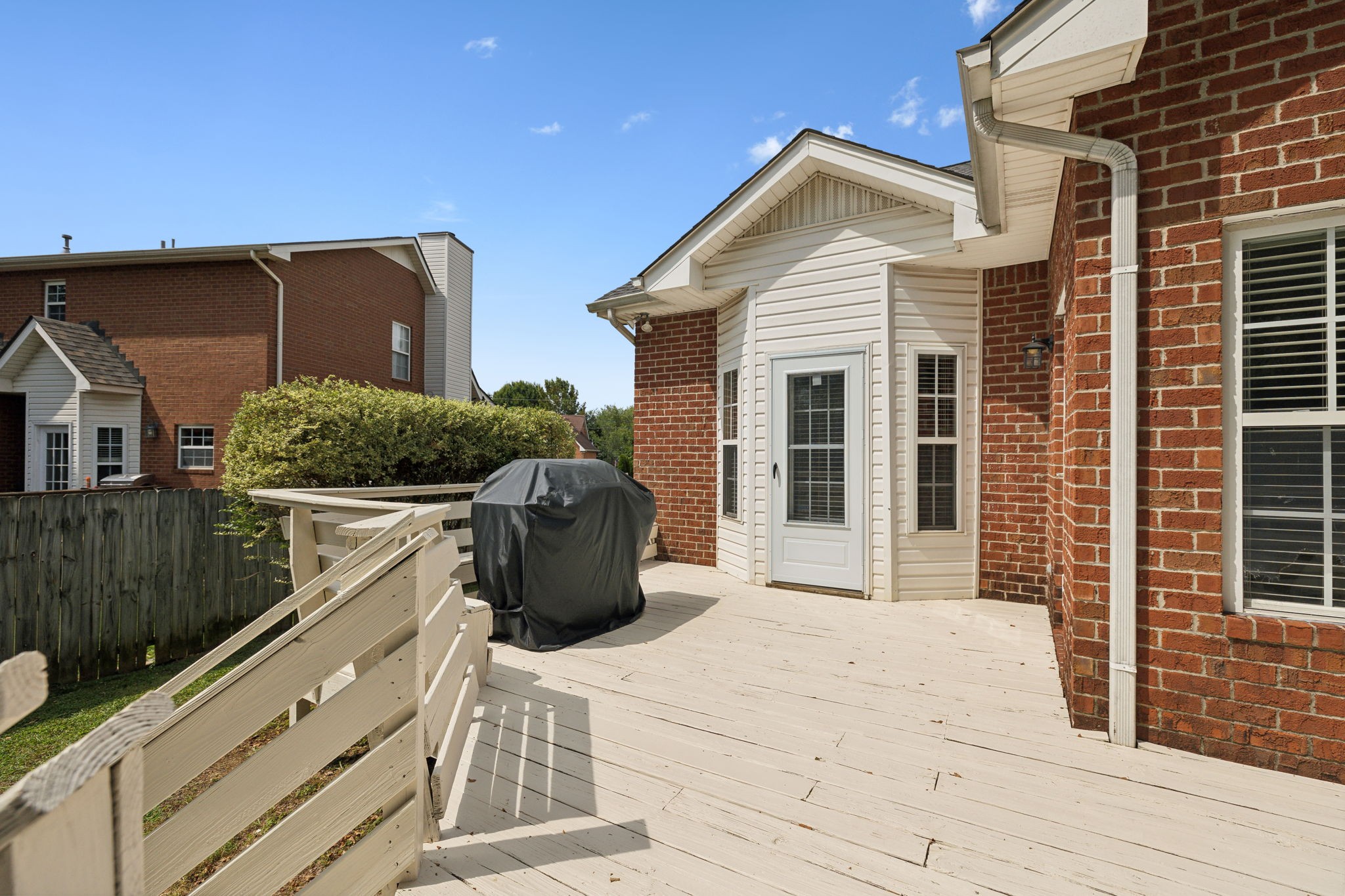 312 Lone Oak Dr