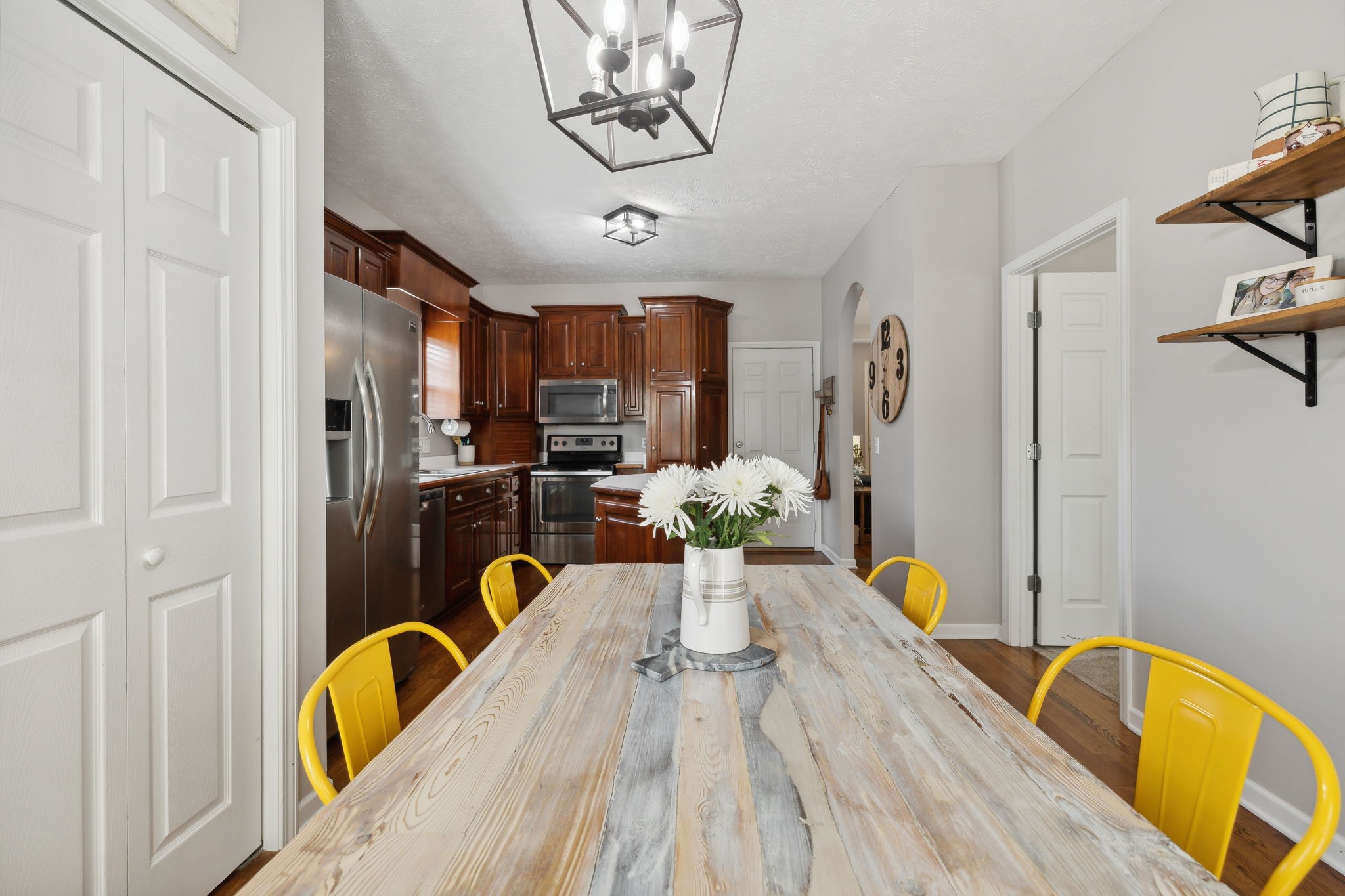 312 Lone Oak Dr