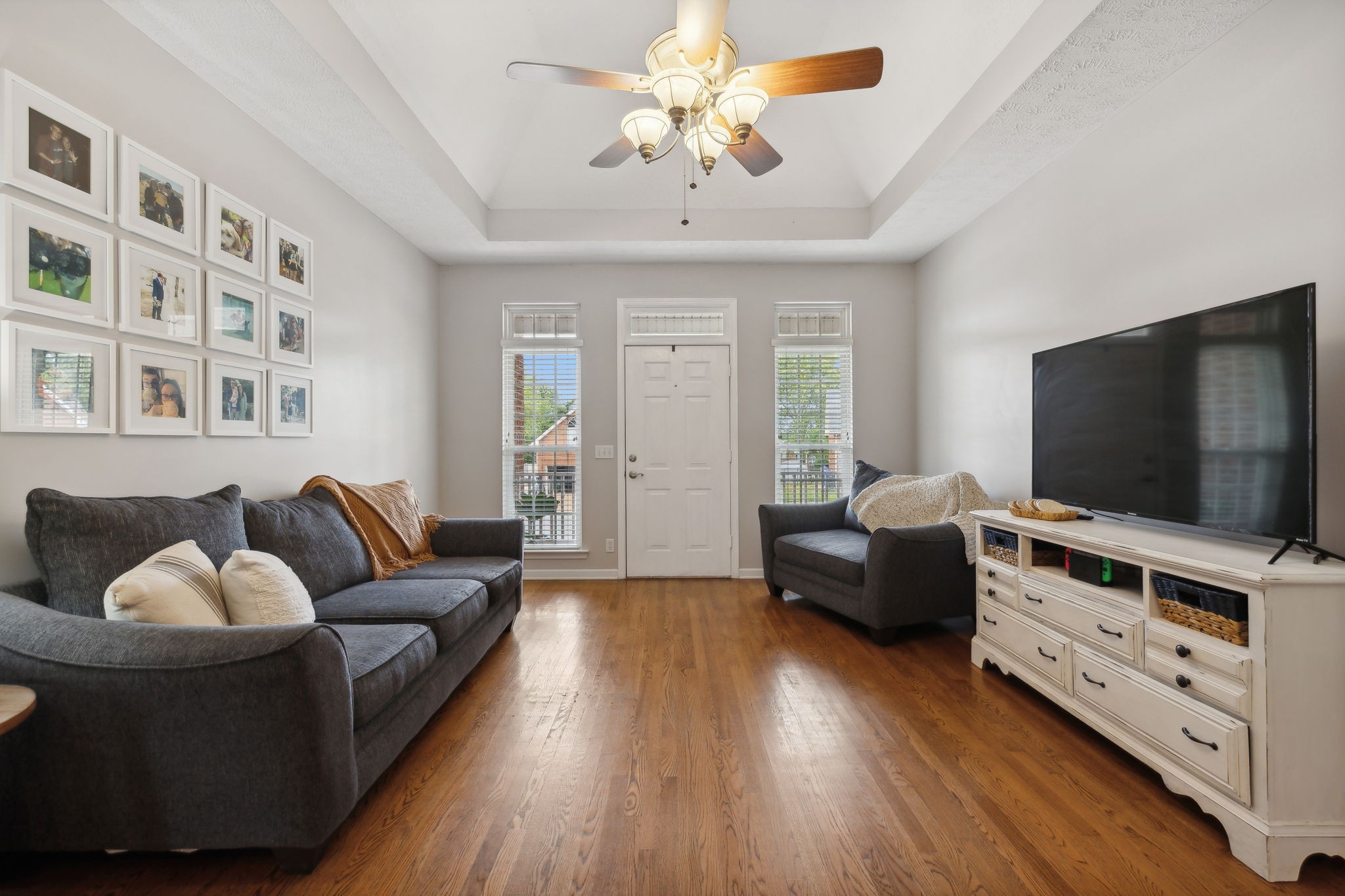 312 Lone Oak Dr
