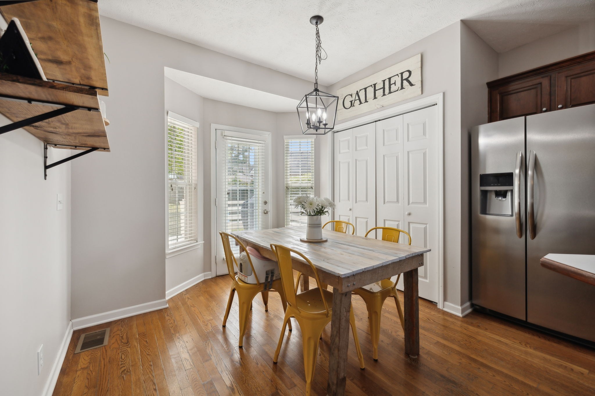 312 Lone Oak Dr
