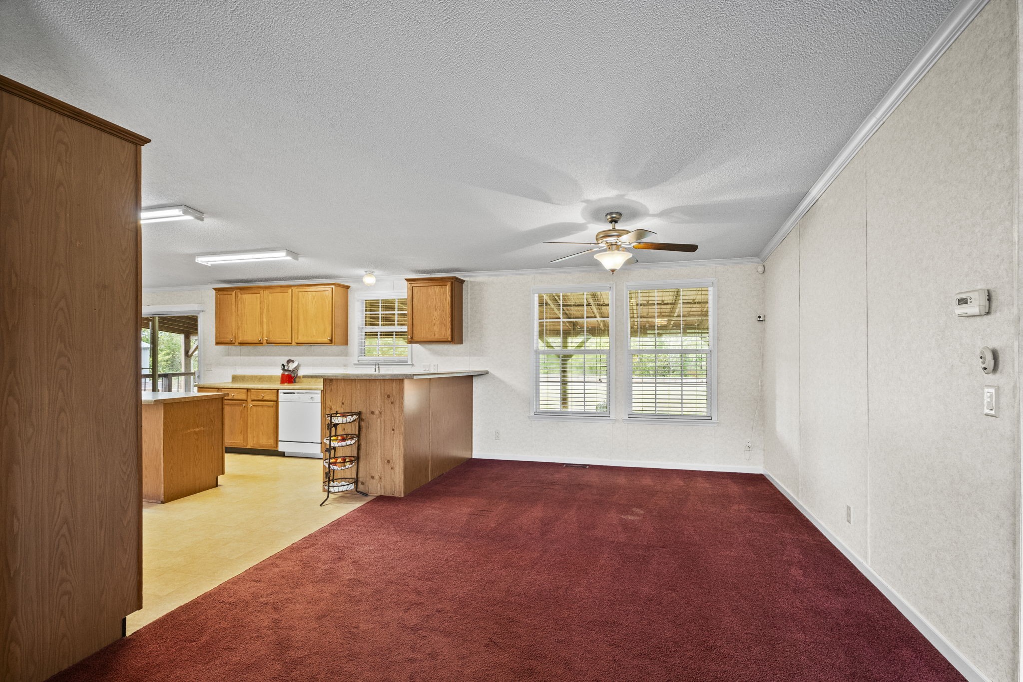 134 E Biggs Rd