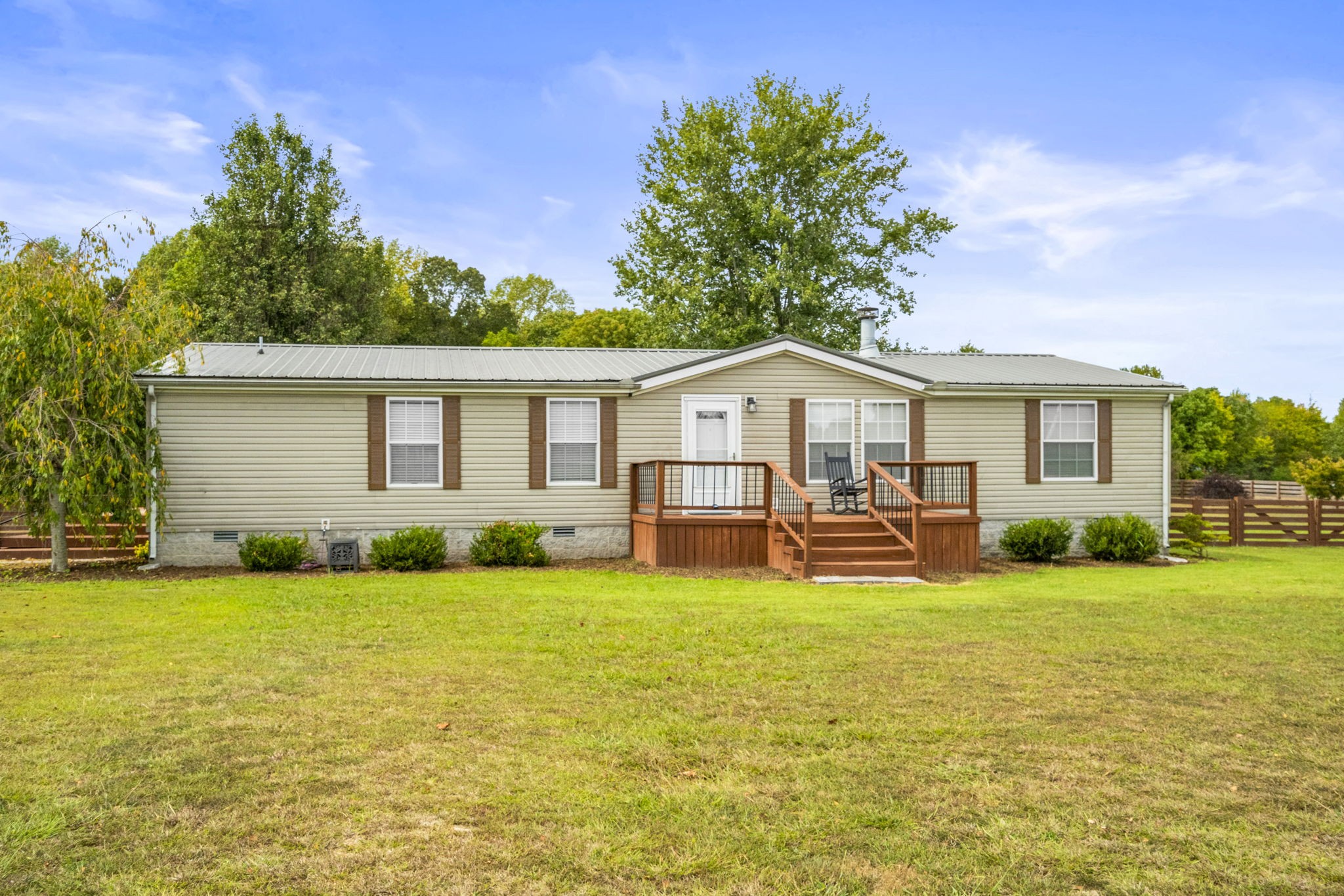134 E Biggs Rd