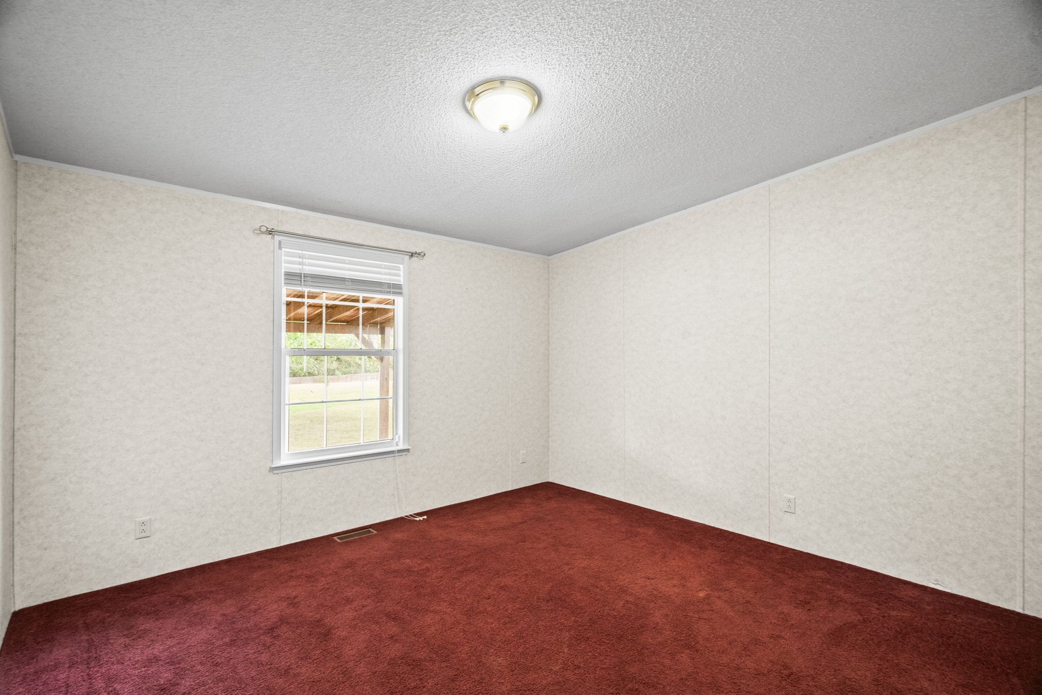 134 E Biggs Rd