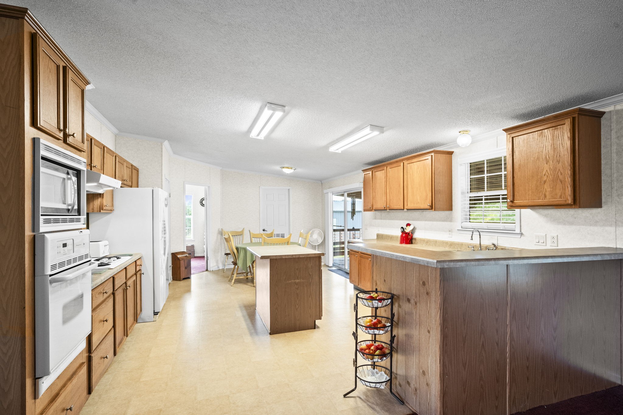 134 E Biggs Rd