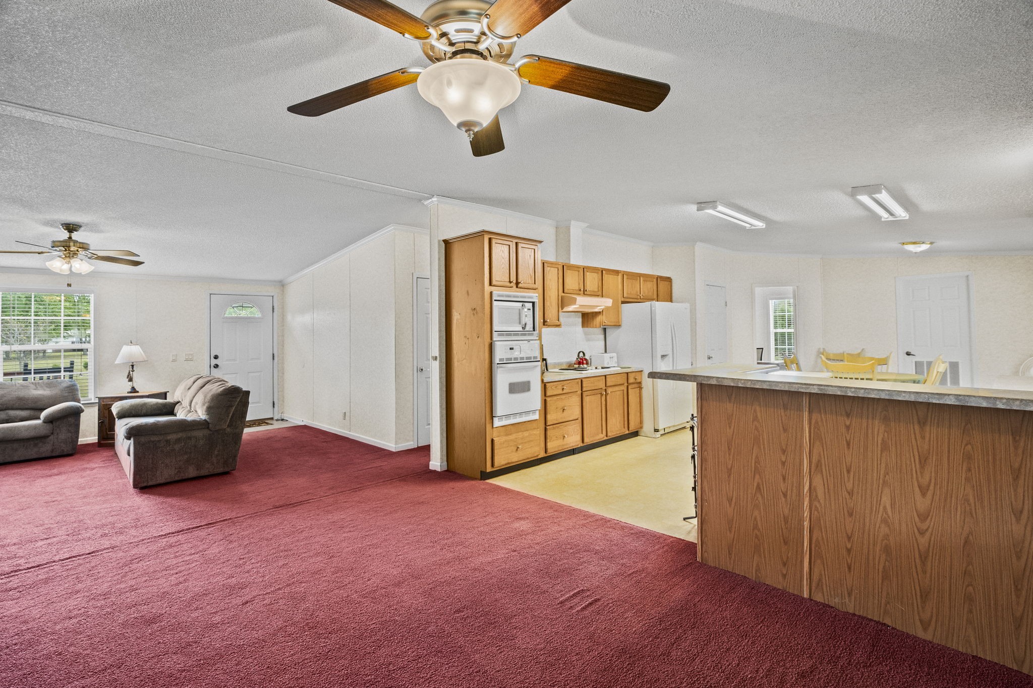134 E Biggs Rd